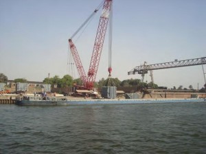 Loading & Lashing on Barge